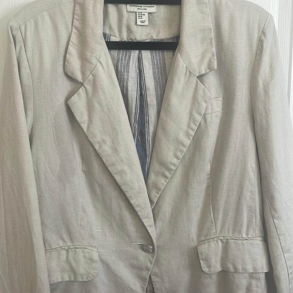 Adrienne Vittadini Linen Blazer